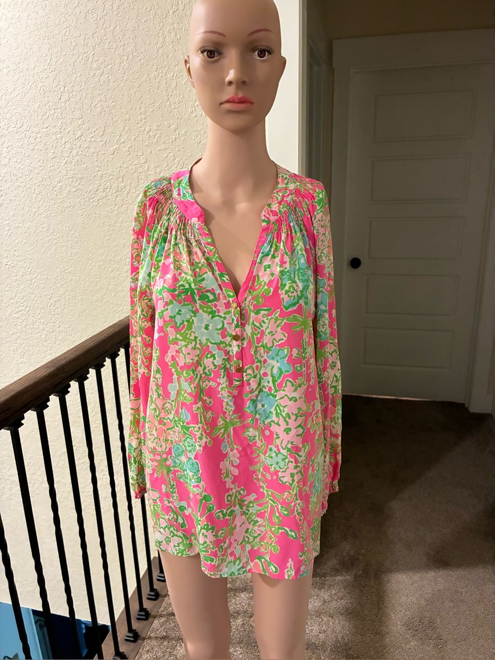 Lilly Pulitzer Pink, Coral, Mint & Aqua Floral Top Size M